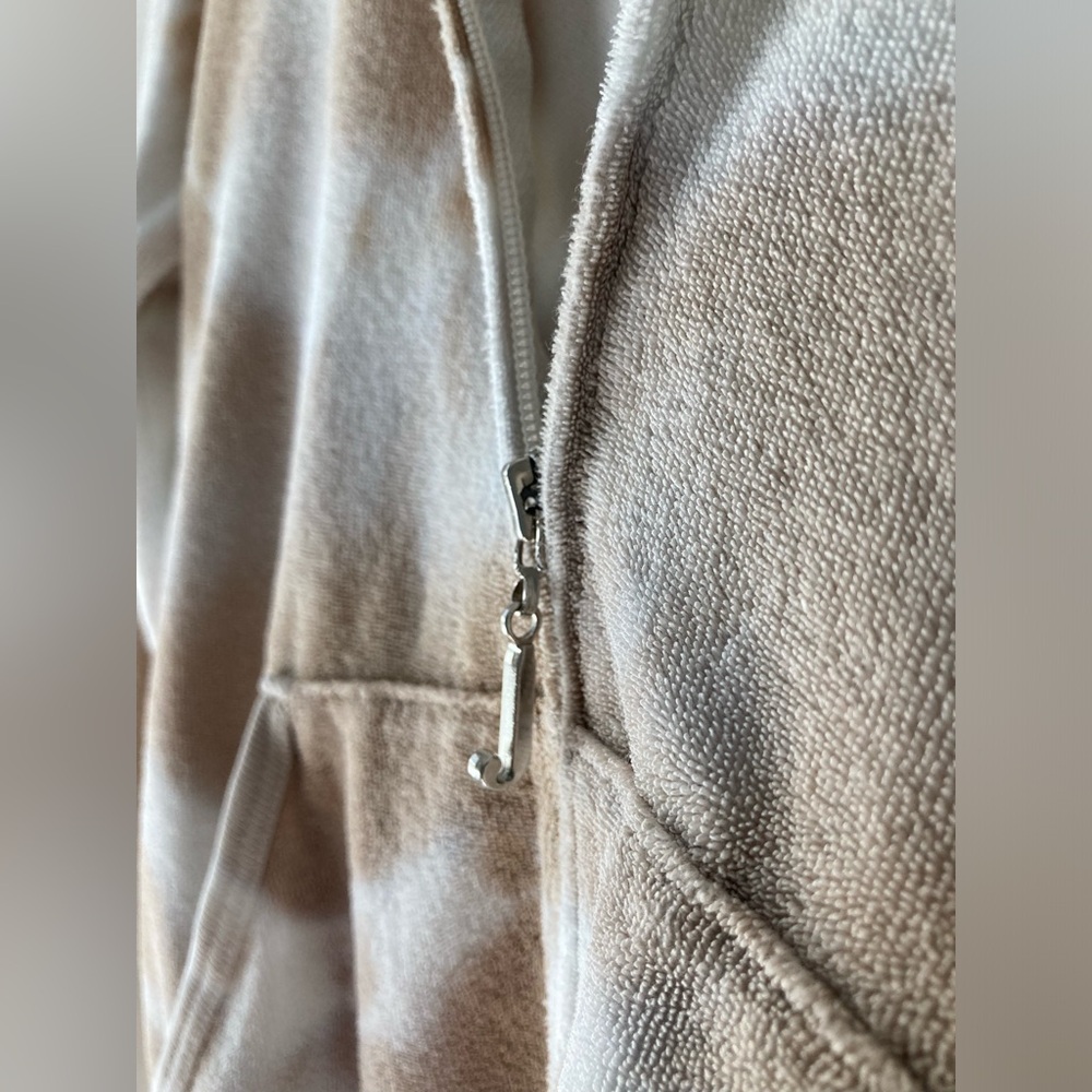Vintage Juicy Couture zip up jacket Y2K.   Tan and white. Size S - Picture 6 of 7